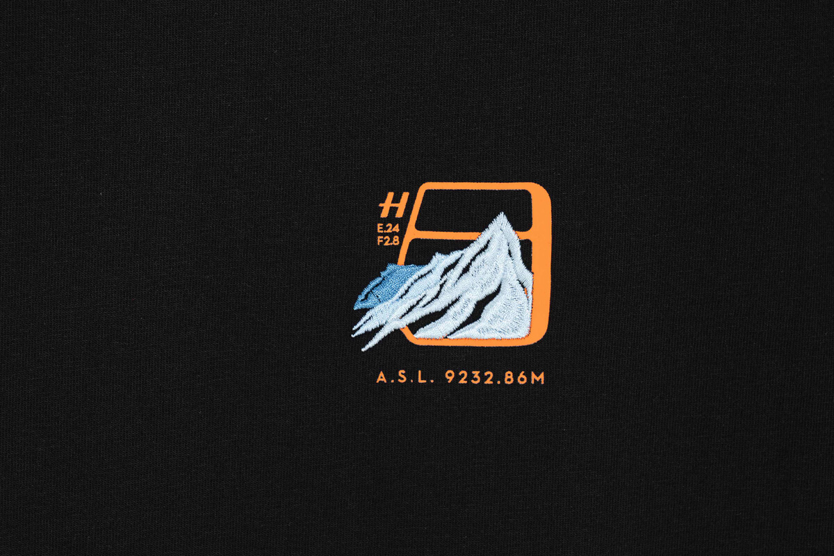 Buy DJI Mount Qomolangma T-Shirt - DJI Store